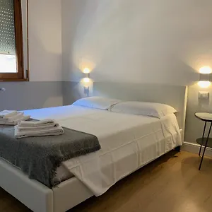 Rosso Charming Vaticano Bed & Breakfast