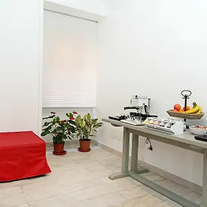 Bed & Breakfast Houspitality Nero, Rome